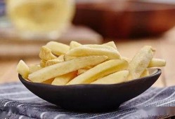 娱乐圈吃瓜老三样,明星绯闻、影视幕后、综艺花絮深度解析