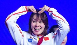 她进娱乐圈吃瓜却红了