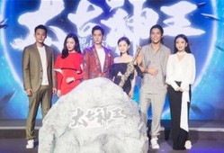 为吃瓜进娱乐圈却红了,娱乐圈的“瓜农”传奇