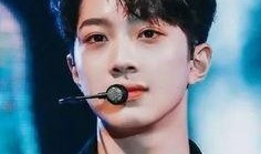 娱乐吃瓜君赖冠霖,娱乐吃瓜界的“瓜王”崛起之路